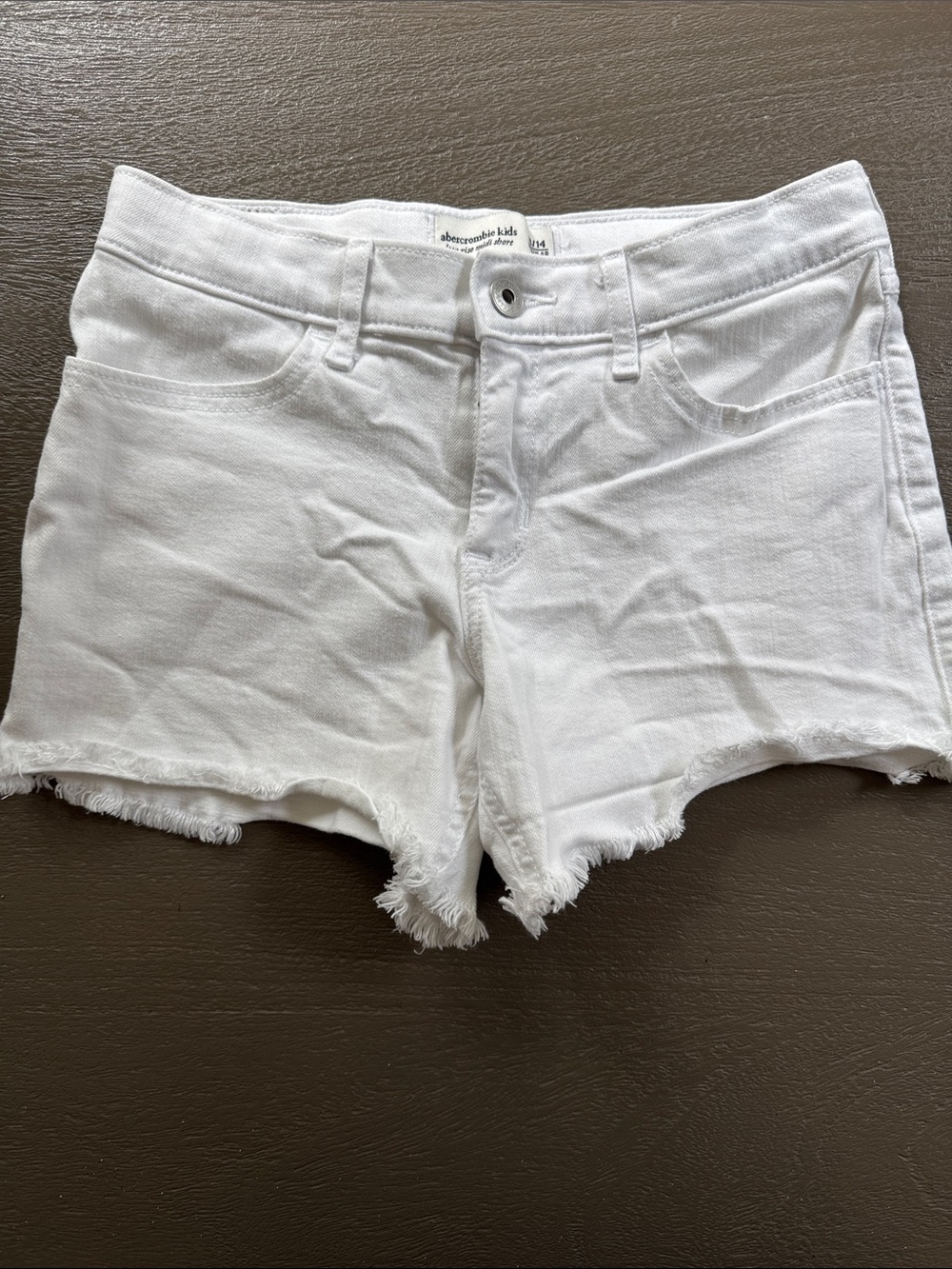 Abercrombie Kids Low Rise Midi White Denim Shorts, size 13/14